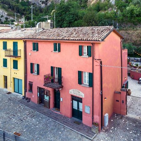 La Locanda Del Povero Diavolo Torriana Εξωτερικό φωτογραφία