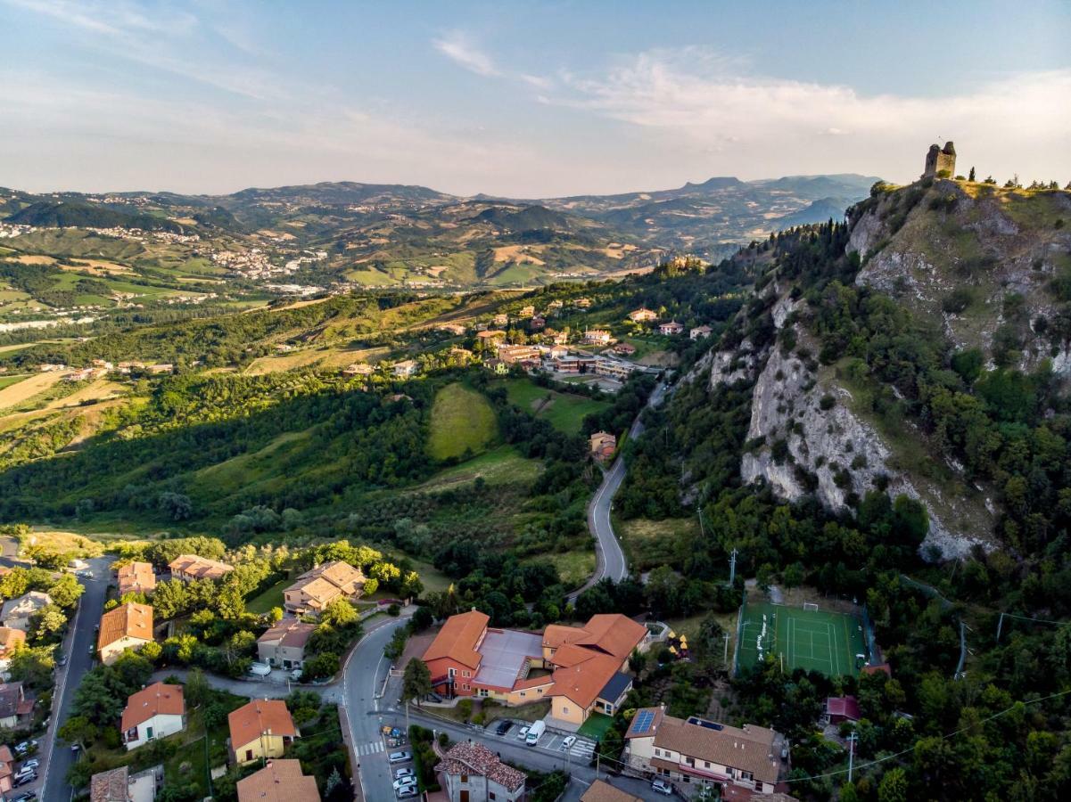 La Locanda Del Povero Diavolo Torriana Εξωτερικό φωτογραφία